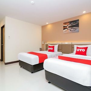 Premier Deluxe Twin Room